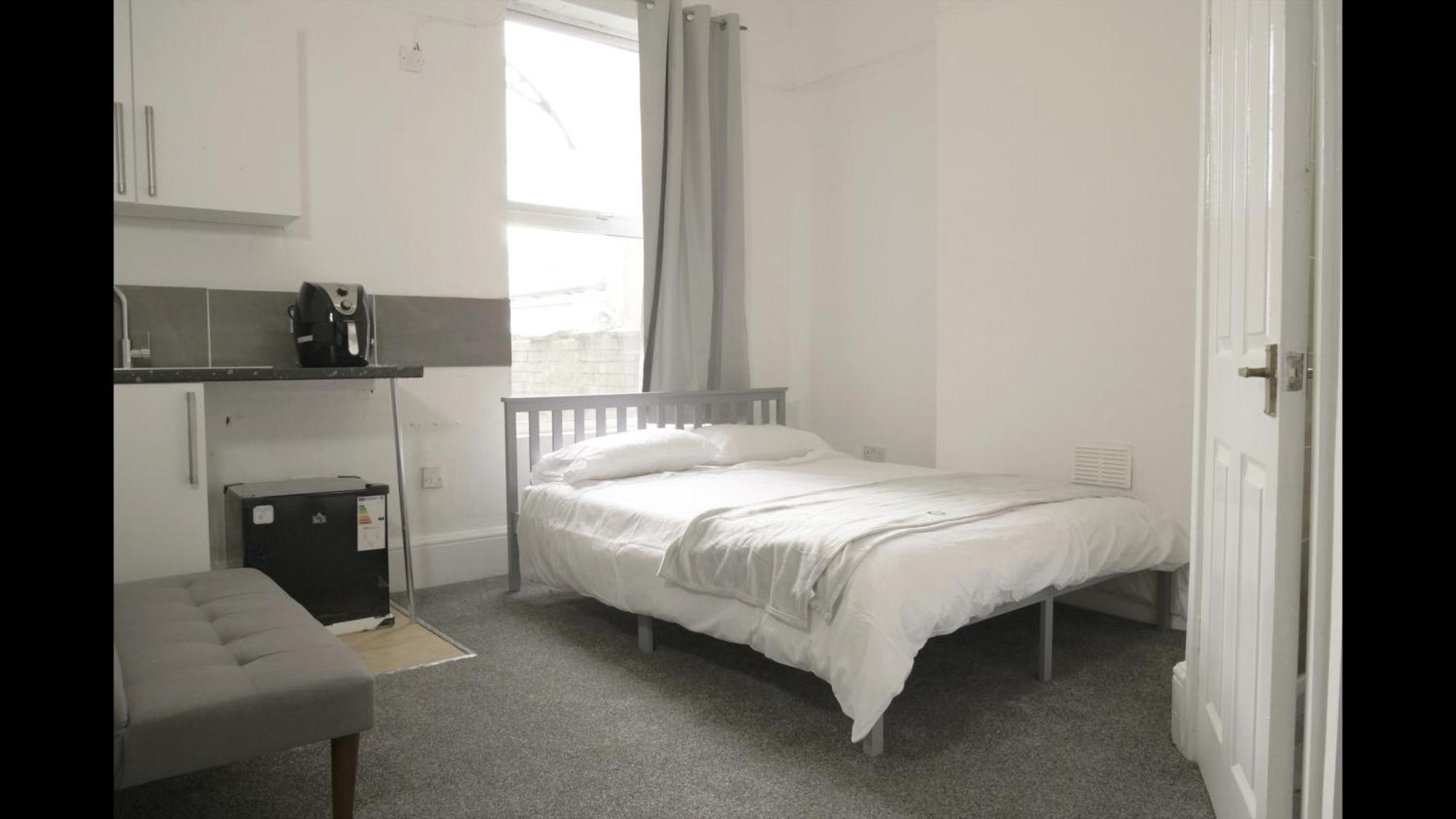 Cosy & Modern 1 Bed Studio Apart-Hotel Leamington Spa Bagian luar foto