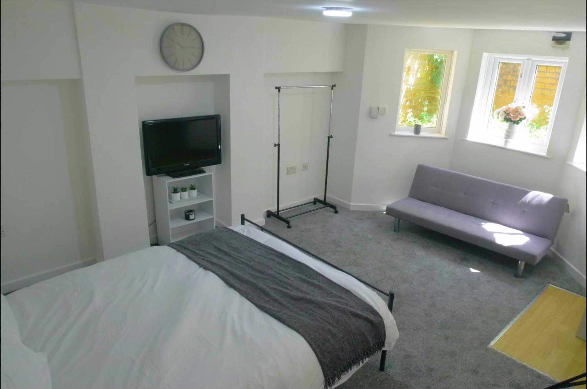 Cosy & Modern 1 Bed Studio Apart-Hotel Leamington Spa Bagian luar foto